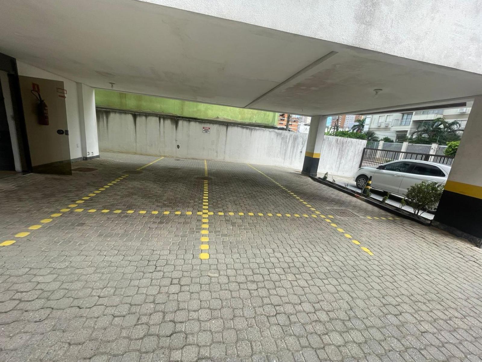 Cobertura Duplex Com Churrasqueira Гуаружа Экстерьер фото